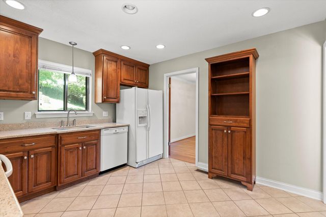 1324 Easy Lane, Hixson, TN 37343
