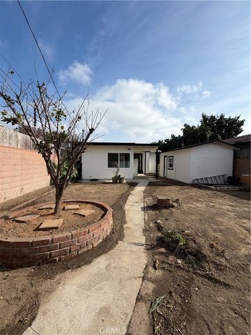 5493 Cerritos, Long Beach, CA 90805