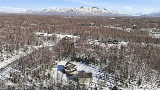 4601 N Cedarwood Drive, Wasilla, AK 99654
