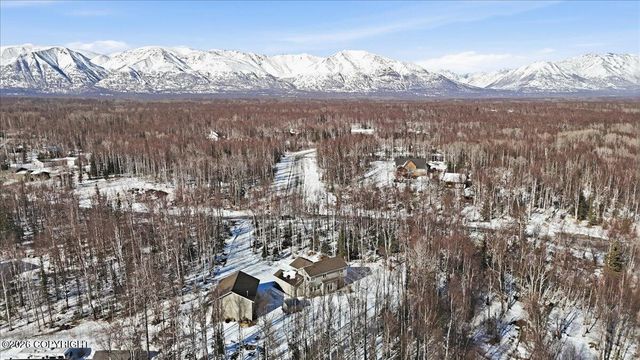 4601 N Cedarwood Drive, Wasilla, AK 99654