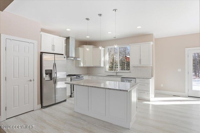 4601 N Cedarwood Drive, Wasilla, AK 99654