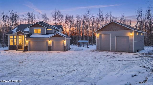 4601 N Cedarwood Drive, Wasilla, AK 99654