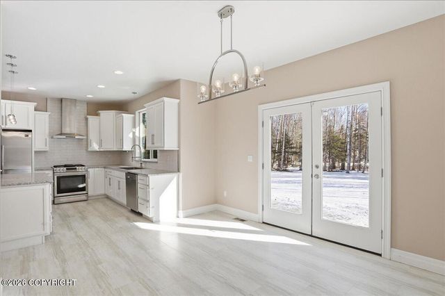 4601 N Cedarwood Drive, Wasilla, AK 99654