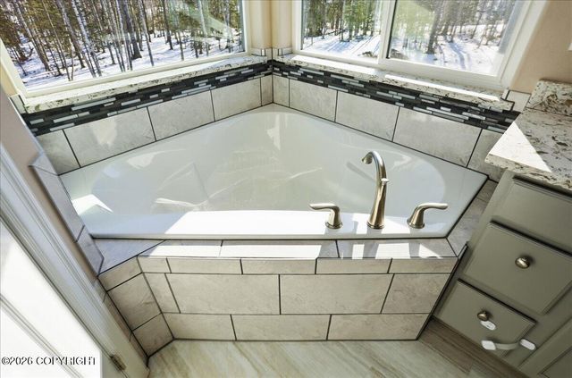 4601 N Cedarwood Drive, Wasilla, AK 99654