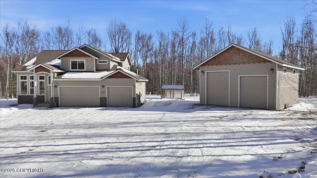 4601 N Cedarwood Drive, Wasilla, AK 99654