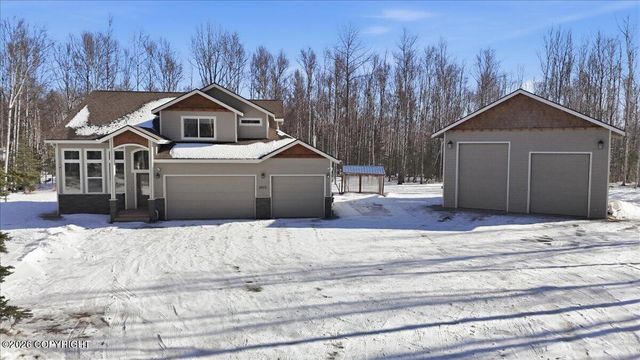 4601 N Cedarwood Drive, Wasilla, AK 99654