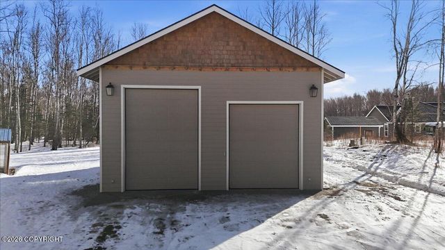 4601 N Cedarwood Drive, Wasilla, AK 99654