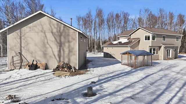 4601 N Cedarwood Drive, Wasilla, AK 99654