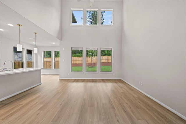 26151 Treetop Terrace Lane, Montgomery, TX 77316
