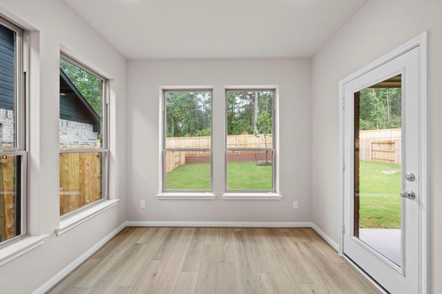 26151 Treetop Terrace Lane, Montgomery, TX 77316