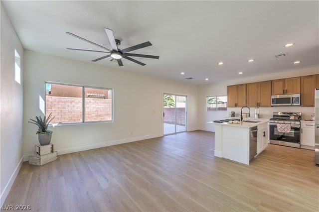 3728 Gallowtree Avenue, North Las Vegas, NV 89081