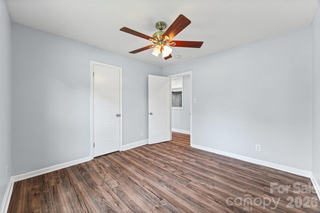 4713 Tanglebriar Drive, Charlotte, NC 28208