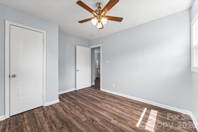 4713 Tanglebriar Drive, Charlotte, NC 28208