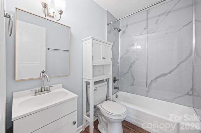 4713 Tanglebriar Drive, Charlotte, NC 28208