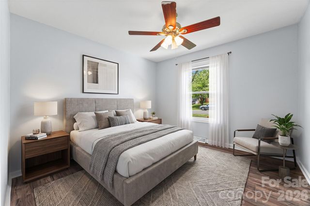 4713 Tanglebriar Drive, Charlotte, NC 28208