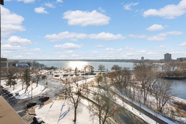 2885 Knox Avenue S 203, Minneapolis, MN 55408