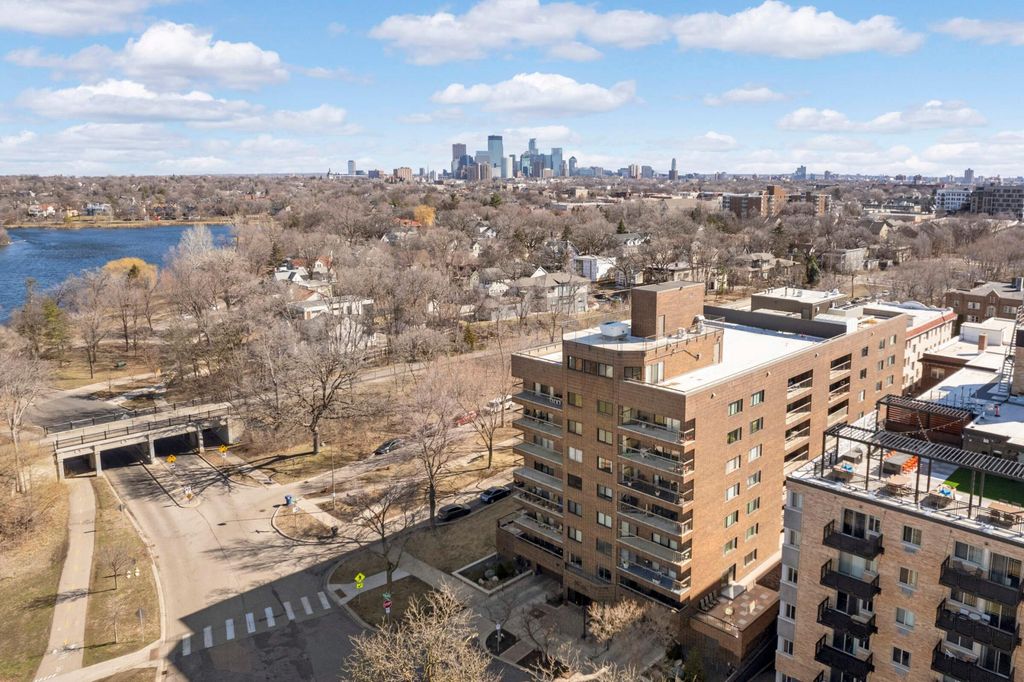 2885 Knox Avenue S 203, Minneapolis, MN 55408