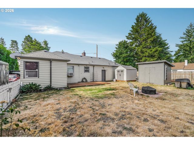 16523 Se CLINTON St, Portland, OR 97236