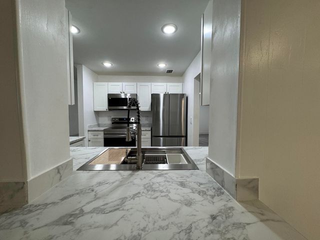1331 W Campanelli Drive, Plantation, FL 33322