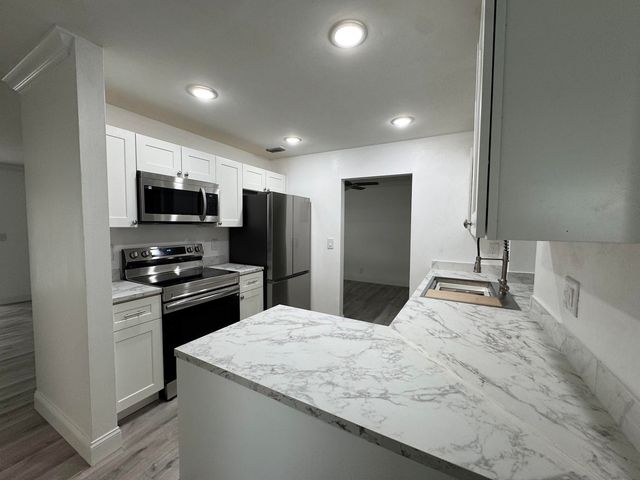1331 W Campanelli Drive, Plantation, FL 33322