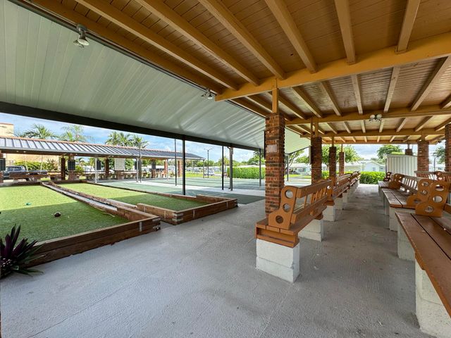 1331 W Campanelli Drive, Plantation, FL 33322