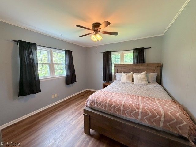 2431 Pleasant Valley Road NE, New Philadelphia, OH 44663