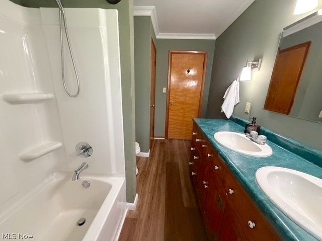 2431 Pleasant Valley Road NE, New Philadelphia, OH 44663