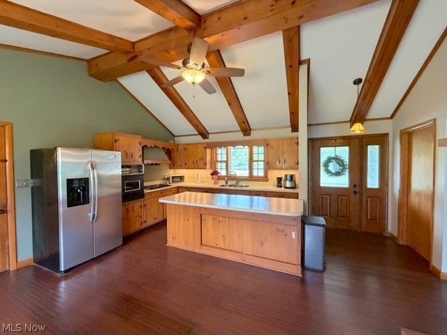 2431 Pleasant Valley Road NE, New Philadelphia, OH 44663