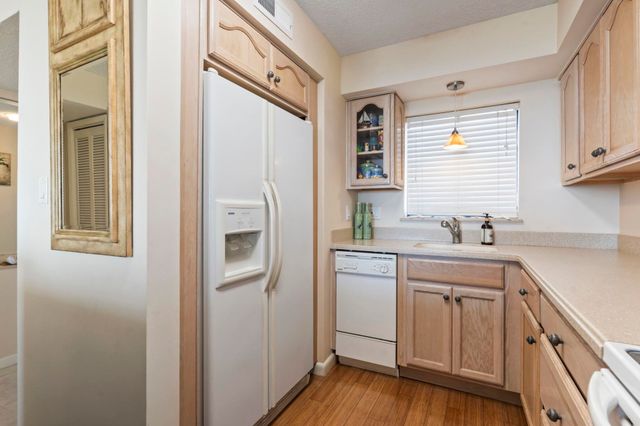 4719 S Ocean Blvd Apt 108, North Myrtle Beach, SC 29582