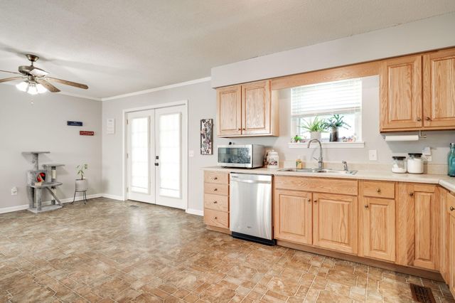195 Brownwood Circle, Ringgold, GA 30736