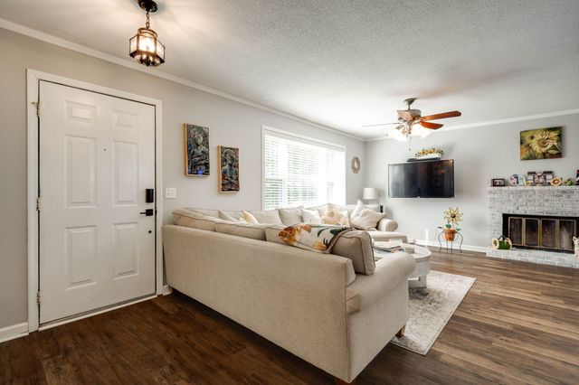 195 Brownwood Circle, Ringgold, GA 30736