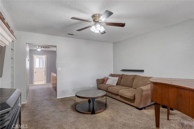 23482 Guajome, Apple Valley, CA 92307