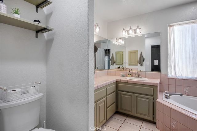 23482 Guajome, Apple Valley, CA 92307