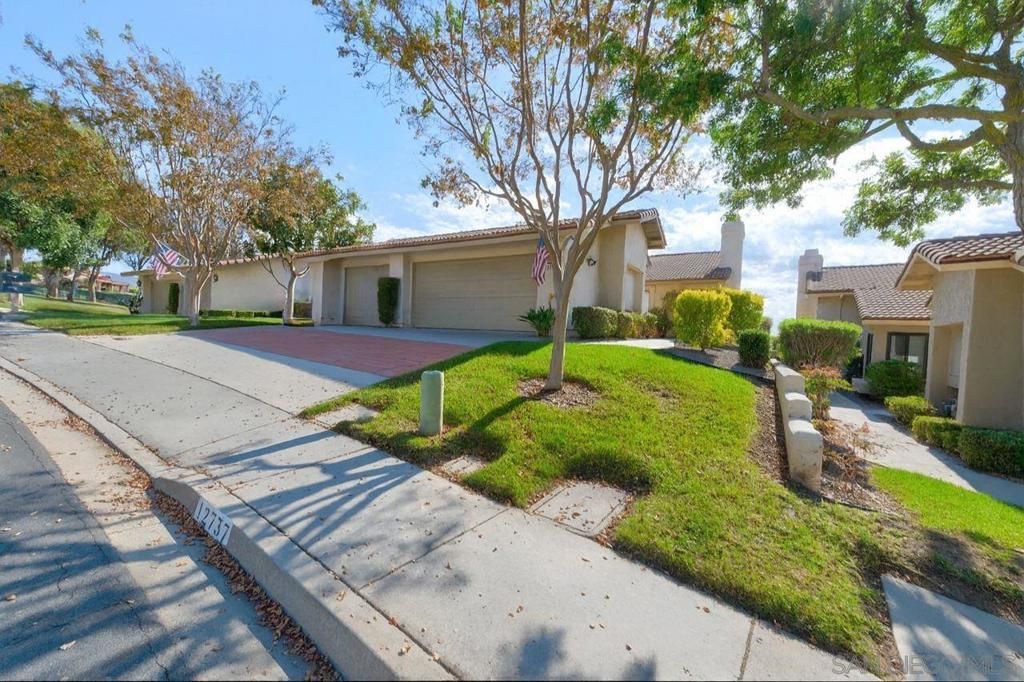 Image 1 of property listing at 12737 Via Nasca, San Diego, CA 92128