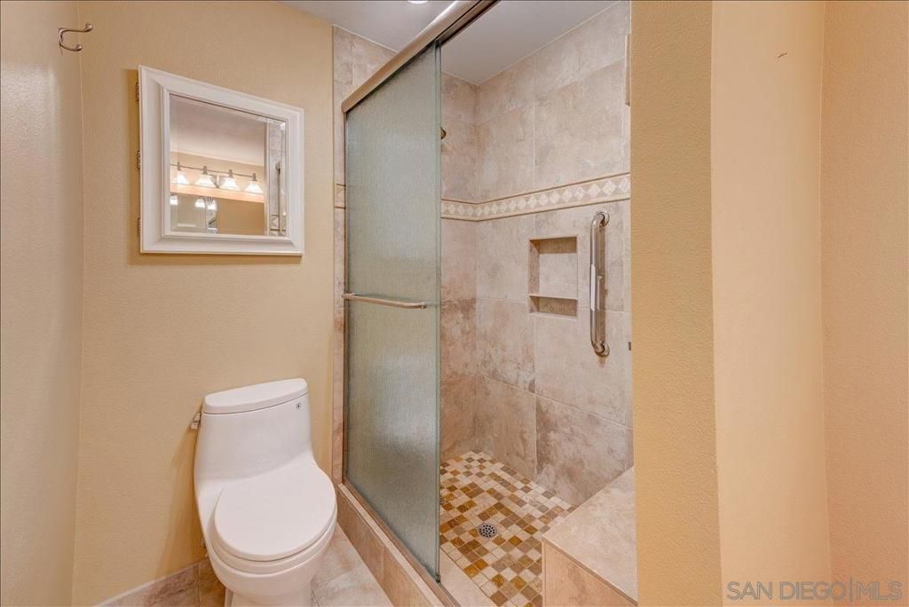 Image 13 of property listing at 12737 Via Nasca, San Diego, CA 92128