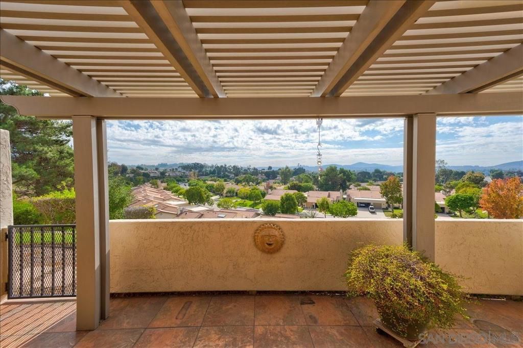 Image 2 of property listing at 12737 Via Nasca, San Diego, CA 92128