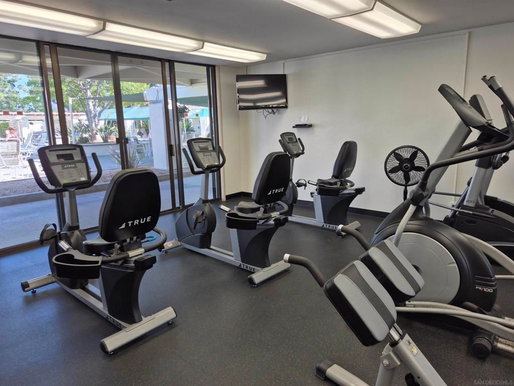 Image 24 of property listing at 12737 Via Nasca, San Diego, CA 92128