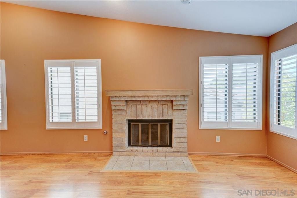 Image 4 of property listing at 12737 Via Nasca, San Diego, CA 92128