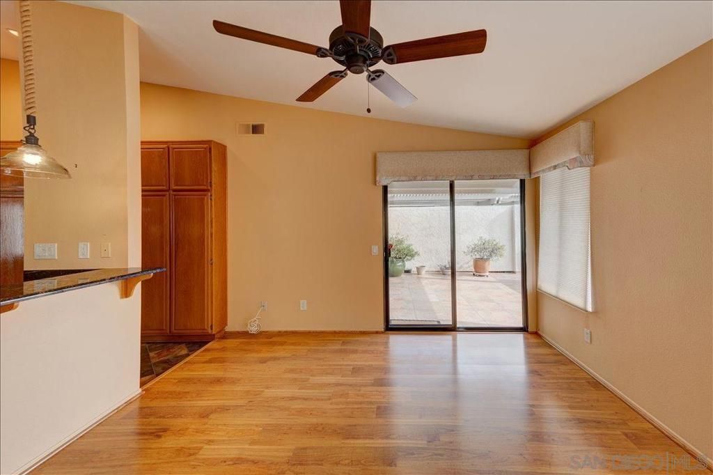 Image 5 of property listing at 12737 Via Nasca, San Diego, CA 92128
