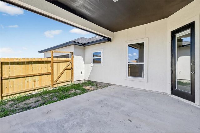 2701 Lannister, Corpus Christi, TX 78415