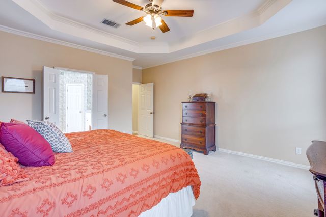427 Shenandoah Drive, Burleson, TX 76028