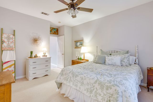 427 Shenandoah Drive, Burleson, TX 76028