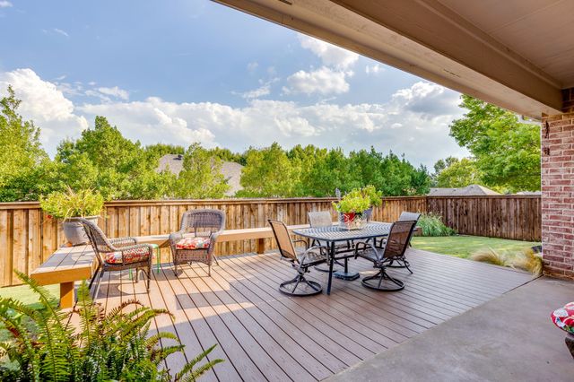 427 Shenandoah Drive, Burleson, TX 76028