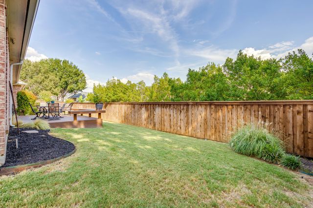 427 Shenandoah Drive, Burleson, TX 76028