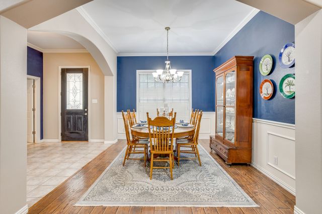 427 Shenandoah Drive, Burleson, TX 76028