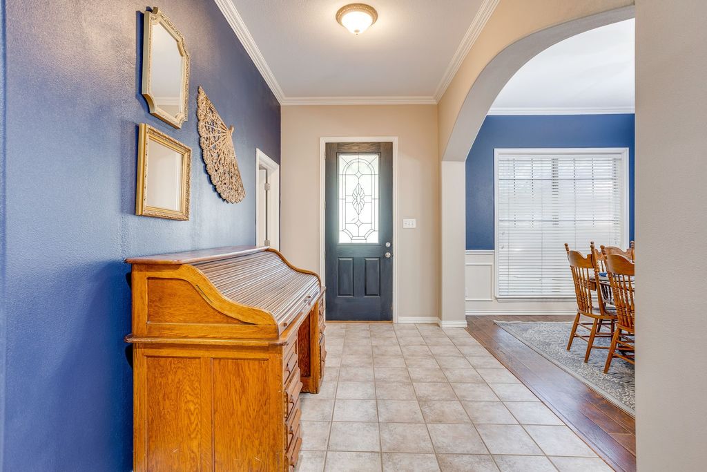 427 Shenandoah Drive, Burleson, TX 76028 — photo 4
