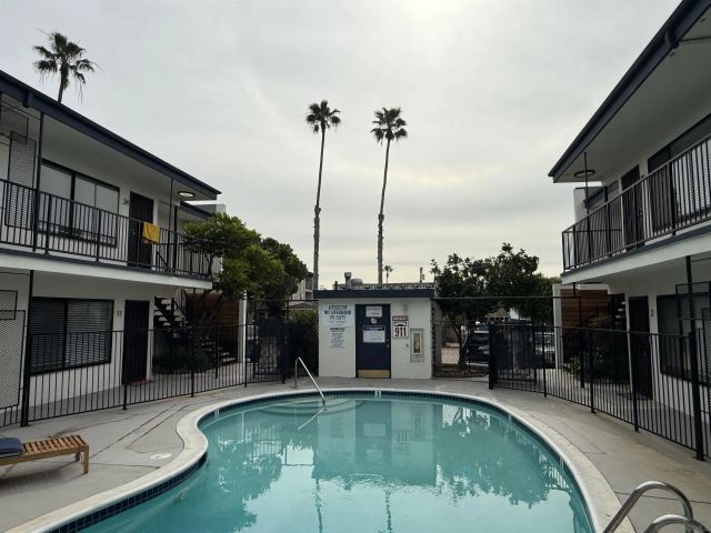 930 Felspar St, San Diego, CA 92109