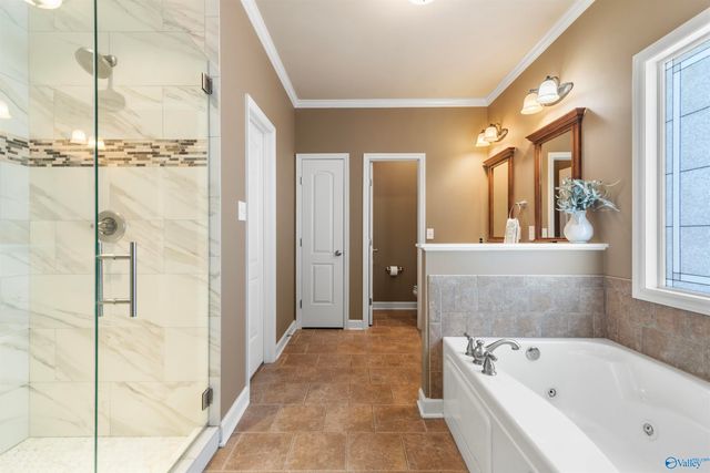 4802 Tomahawk Trail SE, Decatur, AL 35603