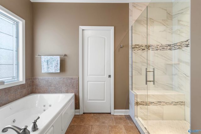 4802 Tomahawk Trail SE, Decatur, AL 35603