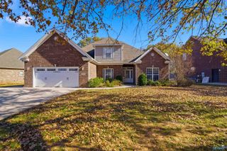 4802 Tomahawk Trail SE, Decatur, AL 35603